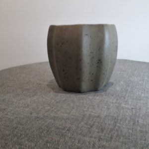 Peyton small sage planter