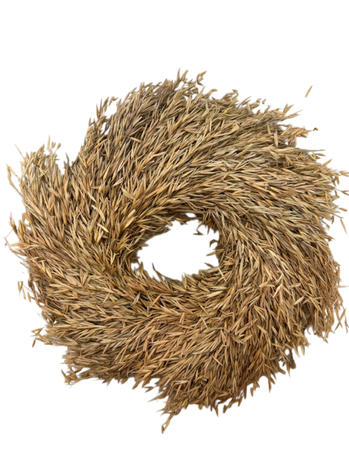Avana grass wreath
